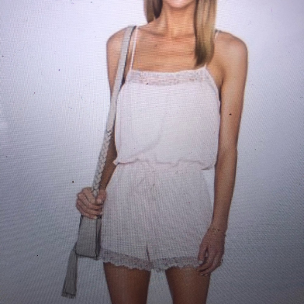 NWT House of Harlow 1960 Revolve Nora Romper